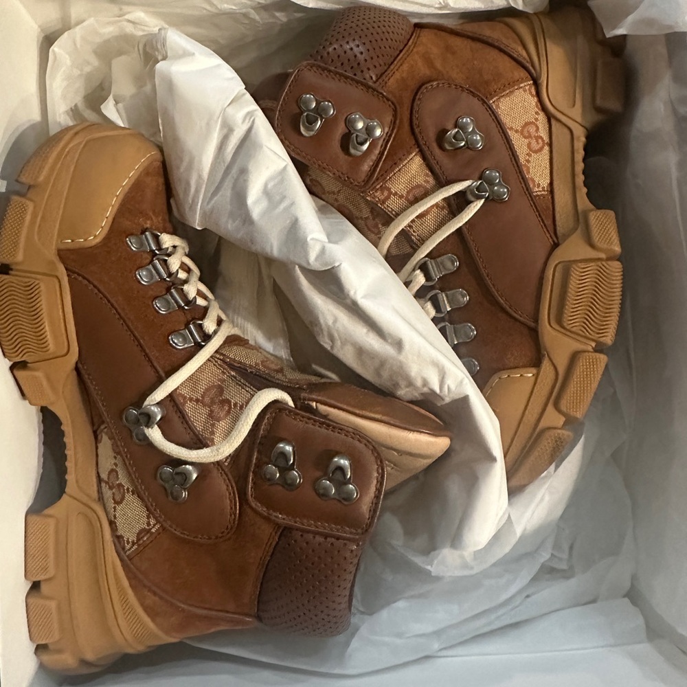 AUTHENTIC GUCCI PRINT BOOTS